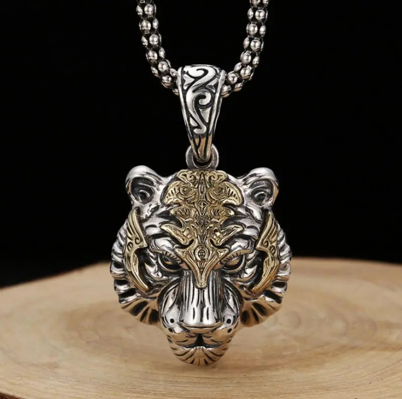 High Quality Fashion Creative Metal Head Pendants/Necklace