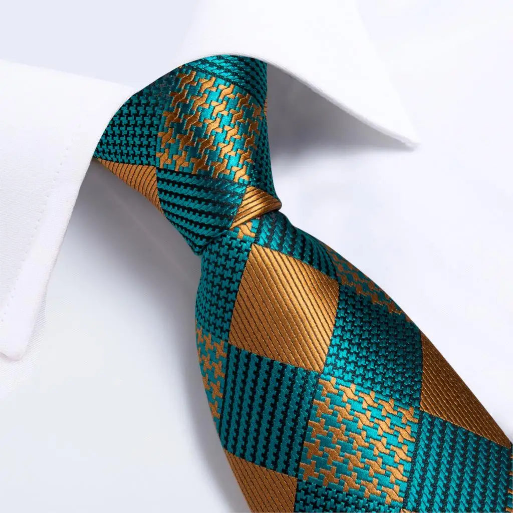 3 Peice Paisley Novelty Design Silk Tie for Men Hanky Cufflink Tie Set