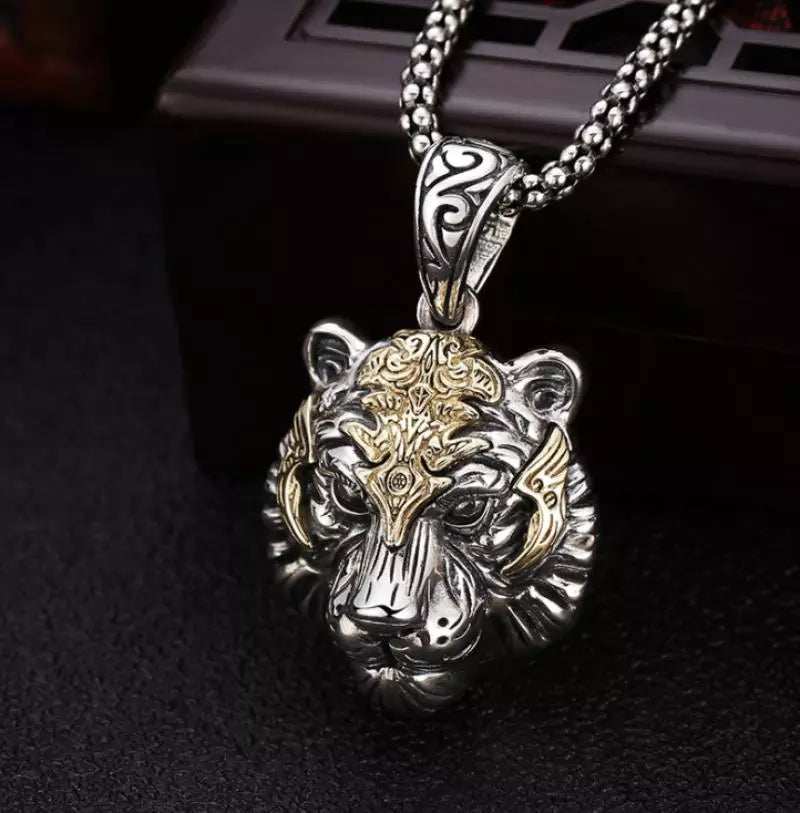 High Quality Fashion Creative Metal Head Pendants/Necklace